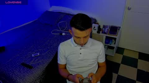 Alejandro online show from 05.12.26