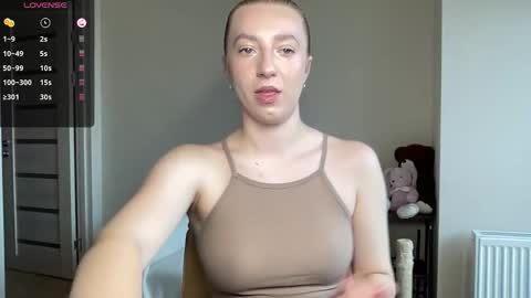 Lina online show from 10.24.25