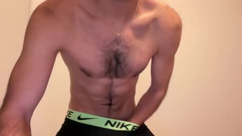 hot_men_athlete online show from 01.08.26