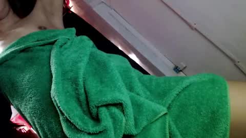 hot_moma69 online show from 04.12.26