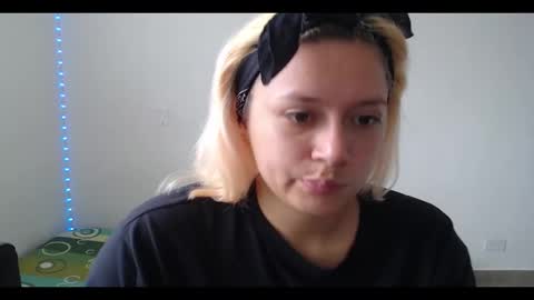 Snapshot of hot_mommymia chatting on 02.03.25 Mia online show from 02.03.25