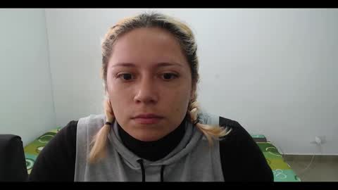 Snapshot of hot_mommymia chatting on 02.07.25 Mia online show from 02.07.25