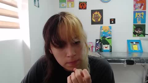 Snapshot of hot_mommymia chatting on 09.18.25 Mia online show from 09.18.25