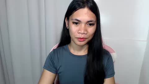 Snapshot of hot_pauline chatting on 05.05.26 hot_pauline online show from 05.05.26