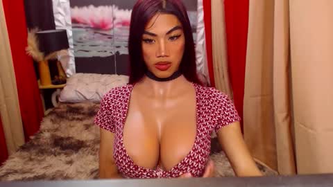 Julli Anna online show from 12.15.25