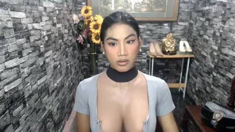 Julli Anna online show from 07.22.26