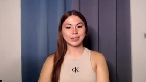 Snapshot of hot_precious_nikki chatting on 01.12.26 Nikki online show from 01.12.26