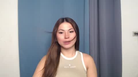 Snapshot of hot_precious_nikki chatting on 02.19.26 Nikki online show from 02.19.26