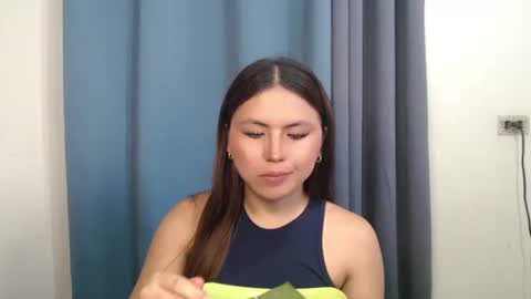 Snapshot of hot_precious_nikki chatting on 02.26.26 Nikki online show from 02.26.26