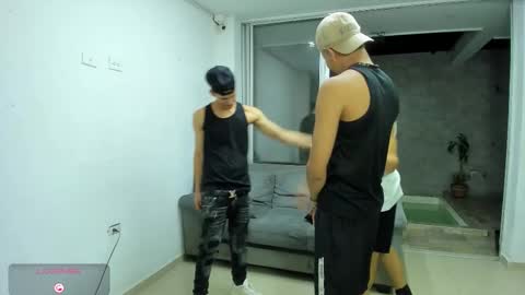 Snapshot of hot_sexmature chatting on 11.22.25 Vanesa Oliver and Andrew online show from 11.22.25