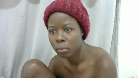 Snapshot of hot_shayla chatting on 06.08.26 esiiii online show from 06.08.26