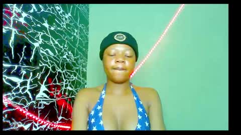 Snapshot of hot_stellaa chatting on 01.12.25 Stella online show from 01.12.25