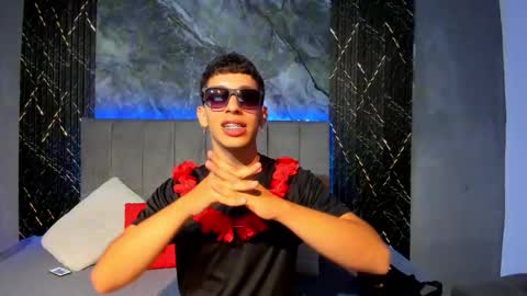 Snapshot of hot_summer_boy chatting on 01.15.26 Hot Summer Boy online show from 01.15.26