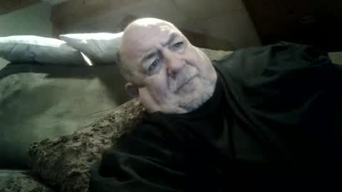 Snapshot of hotandhornyxxx1 chatting on 12.30.24 Hot and Horny online show from 12.30.24