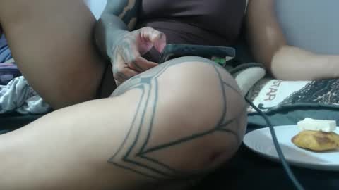 Snapshot of hotandpower10 chatting on 02.11.26 Hot and PowerHOPE U MISS ME online show from 02.11.26