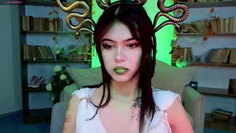 Snapshot of hotary_yuko chatting on 10.27.25 Hotary online show from 10.27.25