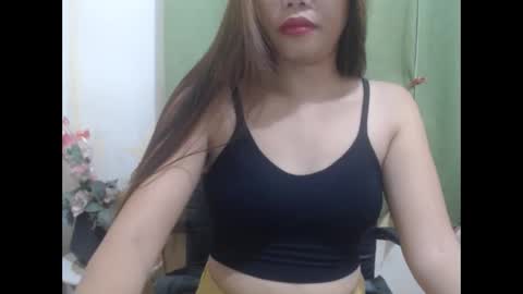 Snapshot of hotasianayra69 chatting on 11.27.25 hotasianayra69 online show from 11.27.25