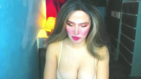 Snapshot of hotbabe_tanya chatting on 05.11.26 T A N Y A online show from 05.11.26