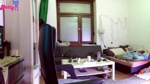 Betty Bellucci online show from 01.29.25