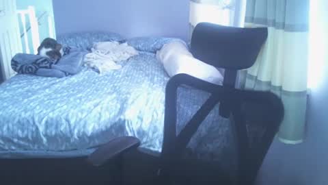 Snapshot of hotboyron chatting on 01.21.25 hotboyron online show from 01.21.25