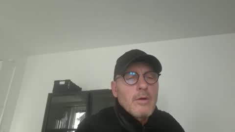 HotCriss online show from 12.17.25