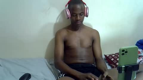 Snapshot of hotcum256 chatting on 04.28.26 hotcum256 online show from 04.28.26