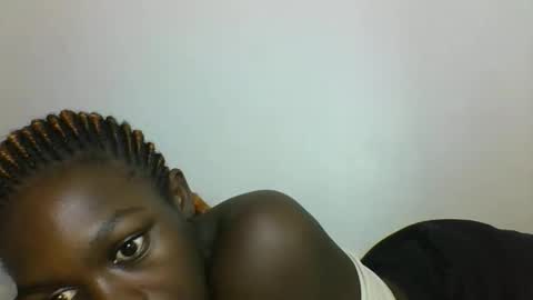 VICTORIA online show from 10.08.25