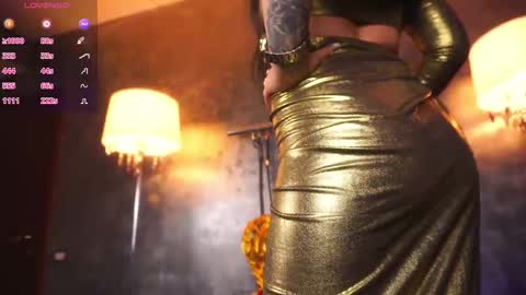 Snapshot of hotdesy_ chatting on 02.18.25 Mistress online show from 02.18.25