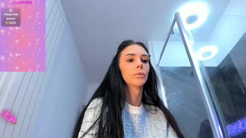 Snapshot of hotfallingdevil chatting on 10.13.25 hotfallingdevil online show from 10.13.25