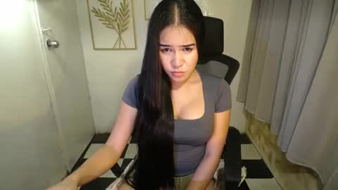 GWEN online show from 01.08.26