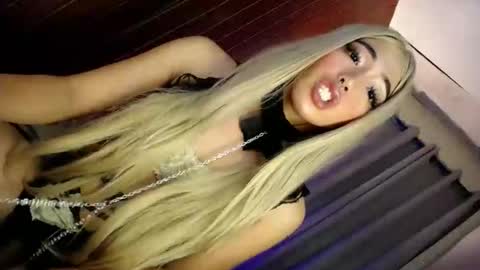hotfucking_queen1111 online show from 05.31.26