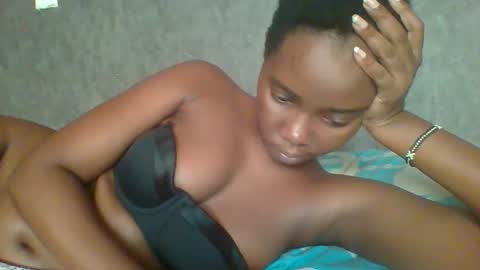 Snapshot of hotgodees chatting on 02.13.25 Queen online show from 02.13.25