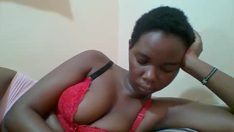 Snapshot of hotgodees chatting on 02.17.25 Queen online show from 02.17.25