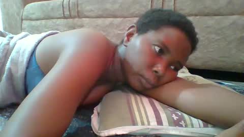 Snapshot of hotgodees chatting on 02.26.25 Queen online show from 02.26.25