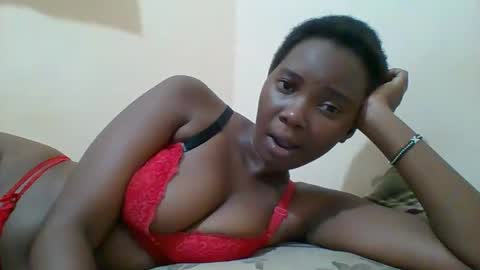 Snapshot of hotgodees chatting on 03.07.25 Queen online show from 03.07.25