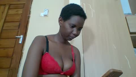 Snapshot of hotgodees chatting on 03.07.25 Queen online show from 03.07.25