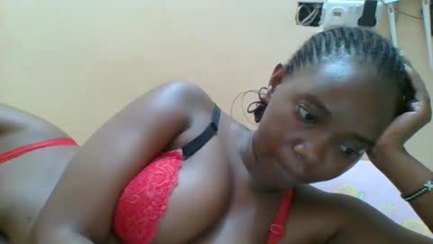 Snapshot of hotgodees chatting on 11.25.25 Queen online show from 11.25.25