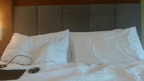 Snapshot of hotharry4545 chatting on 05.13.26 hottie online show from 05.13.26