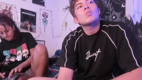 Snapshot of hothoneychile chatting on 10.26.25 Sam and Nico online show from 10.26.25