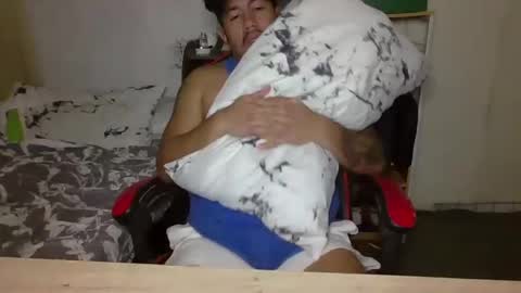 Snapshot of hothunkybear23 chatting on 01.05.25 Khel online show from 01.05.25