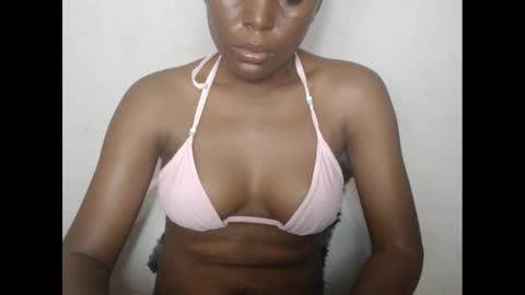 Snapshot of hotjessie0 chatting on 02.18.25 hotjessie0 online show from 02.18.25