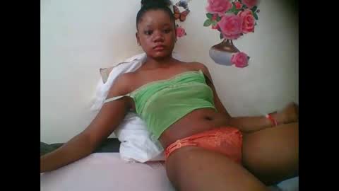 Snapshot of hotjeylee chatting on 10.26.25 LOYCE online show from 10.26.25