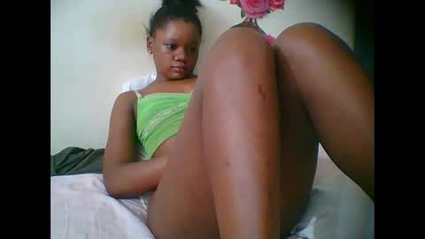 Snapshot of hotjeylee chatting on 10.26.25 LOYCE online show from 10.26.25