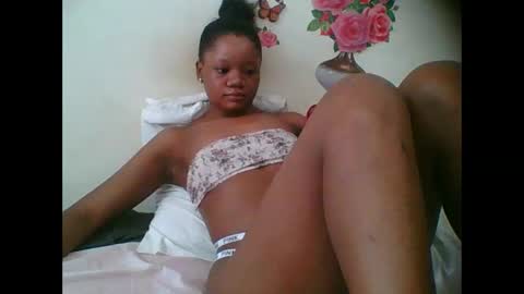 Snapshot of hotjeylee chatting on 10.29.25 LOYCE online show from 10.29.25