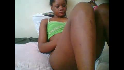 Snapshot of hotjeylee chatting on 10.31.25 LOYCE online show from 10.31.25