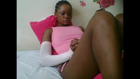 Snapshot of hotjeylee chatting on 10.31.25 LOYCE online show from 10.31.25