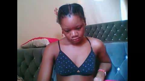 Snapshot of hotjeylee chatting on 11.16.25 LOYCE online show from 11.16.25