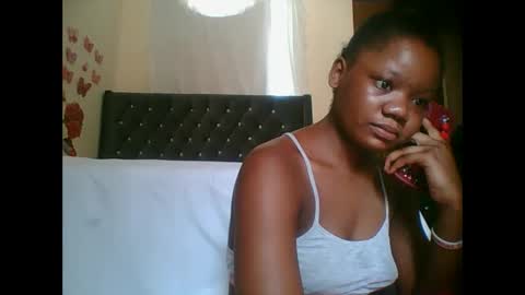 Snapshot of hotjeylee chatting on 11.22.25 LOYCE online show from 11.22.25