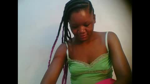 Snapshot of hotjeylee chatting on 11.22.25 LOYCE online show from 11.22.25