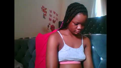 Snapshot of hotjeylee chatting on 12.01.25 LOYCE online show from 12.01.25